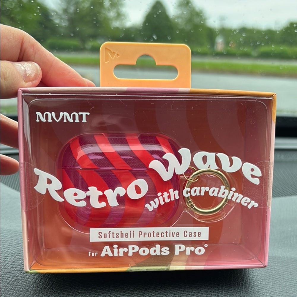MVMT Retro Wave AirPods Pro Case